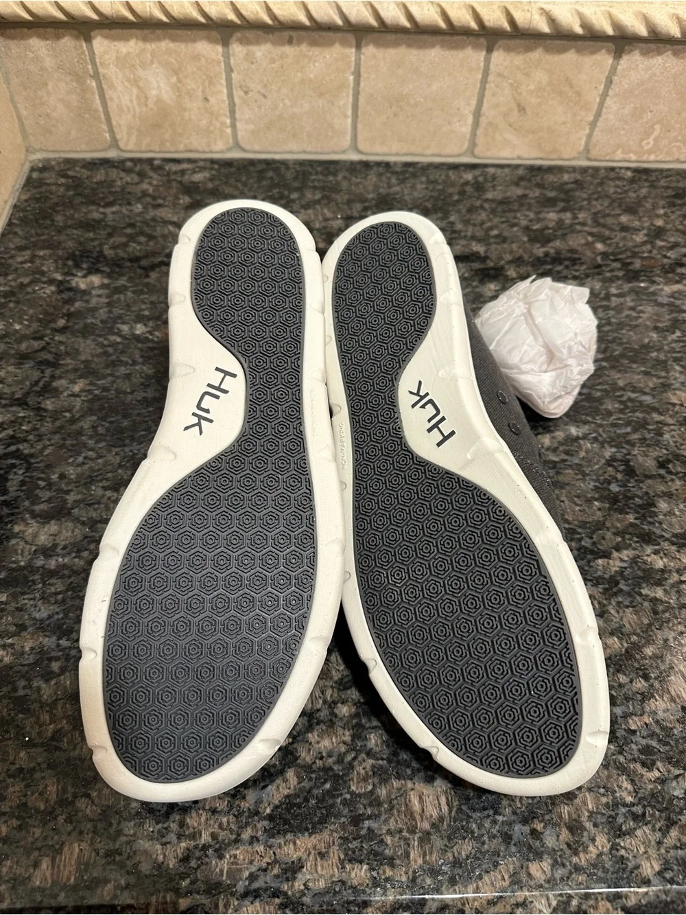 HUK Men’s Classic Brewster Slip-on Wet Traction Fishing & Deck Shoes
